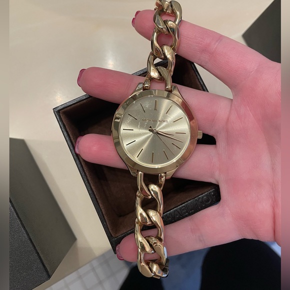 Michael Kors Slim Runway Watch Gold-tone Stainless Steel 42mm - Picture 3 of 6